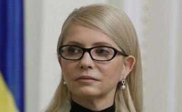 Тимошенко посварилася з Саакашвілі та вилетіла до Києва