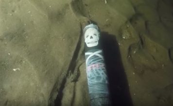 Запорожский аквалангист нашёл на дне Днепра «чёрную метку» (ВИДЕО)