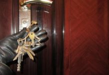 В Запорожье орудуют миловидные домушники (ФОТО)