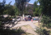 В спальном районе Запорожья пожилой мужчина угодил под колеса авто (ФОТО)