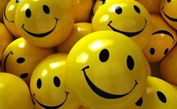 На запорожском курорте заметили неординарного продавца креветок (ВИДЕО)