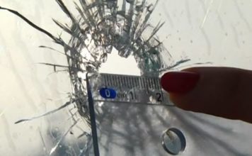 В запорожском микрорайоне маньяк стреляет по окнам из боевого оружия (ФОТО, ВИДЕО)