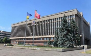 Депутаты Запорожского облсовета забыли про День добровольца