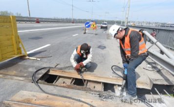 Запорожский пенсионер о ремонте на Днепрогэс: «Создаём себе трудности, чтобы успешно их преодолевать»