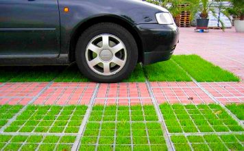 Запорожцев будут штрафовать за парковку на зеленых зонах