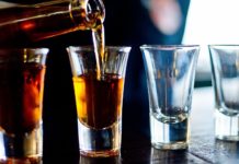 В Запорожской области обнаружили подпольный цех по производству алкоголя (ФОТО)