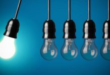 В Кирилловке устанавливают необычные светящиеся конструкции (ФОТО)