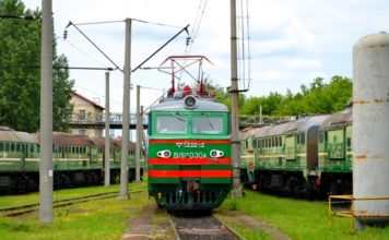 В Запорожской области злоумышленники сдали электровоз на металлолом