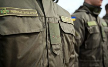 В Запорожье поймали нацгвардейца, делавшего «закладки» наркотиков