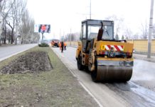 В Шевченковском районе Запорожья стартовал ямочный ремонт дорог (ФОТО)