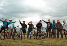 «Не забирайте нас»: группа запорожцев проводит карантин в Южной Америке