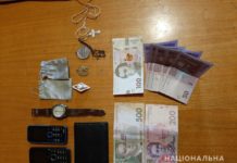 Представились соцработниками: в Запорожье обокрали чету пенсионеров (ВИДЕО)