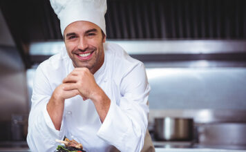 В Кирилловке работали повара — нелегалы (ФОТО)