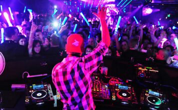 В Запорожье клубам и ресторанам запретили работать в ночное время