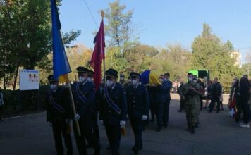 В Мелитополе простились с погибшими в катастрофе АН-26