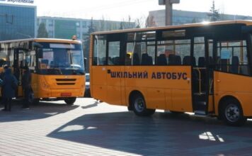 «ЗАЗ» передал громадам очередную партию школьных автобусов