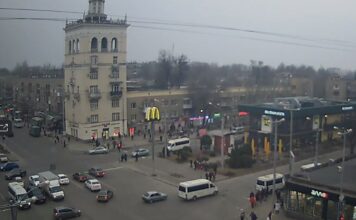 В центре Запорожья возле «МакДональдса» ограбили аптеку