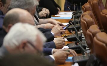 Сессию Запорожского горсовета попытаются продолжить в третий раз