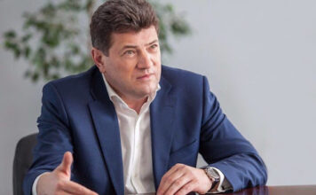 Владимир Буряк получает самую большую зарплату среди всех украинских мэров