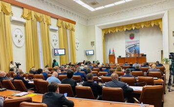 Анатолий Куртев прокомментировал результаты сессии городского совета