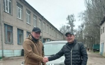 «Хортицкий полк» получил от запорожских патриотов внедорожник