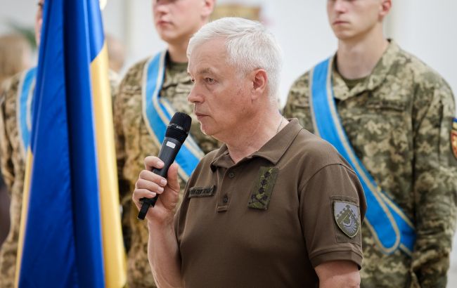 Хто такий Анатолій Кривоножко: від очільника "Центру" до Героя і командувача Повітряних сил