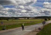 Литва зупинила аеропорти та перекриває кордон із Білоруссю