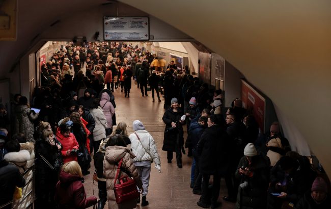 У Києві та низці областей оголошено повітряну тривогу через загрозу балістики