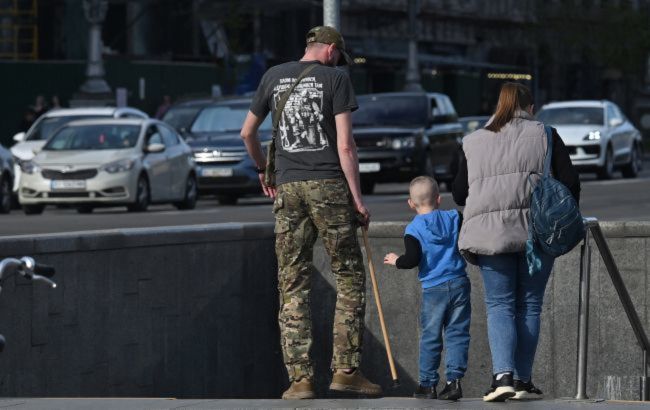 Зарплати до 16 тисяч гривень і компенсації роботодавцям: уряд посилює підтримку ветеранів_690273da96d0d.jpeg