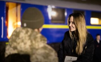 Анджеліна Джолі вперше розповіла про свій візит в Україну