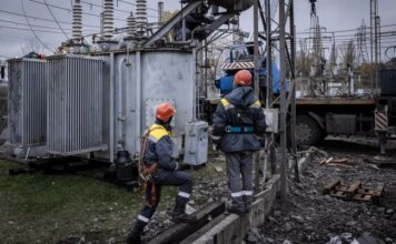 Коли повернуть світло всім жителям Києва: у ДТЕК дали відповідь