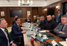 На столі перемовин у Маямі графік виборів в Україні та «обмін територіями», — WSJ