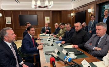 На столі перемовин у Маямі графік виборів в Україні та «обмін територіями», — WSJ