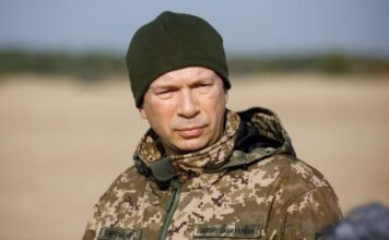 Оборона Покровська: Сирський зробив заяву про плани «Б» та «В»