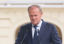 Росія не може нав’язувати умови: Туск розкритикував мирний план США