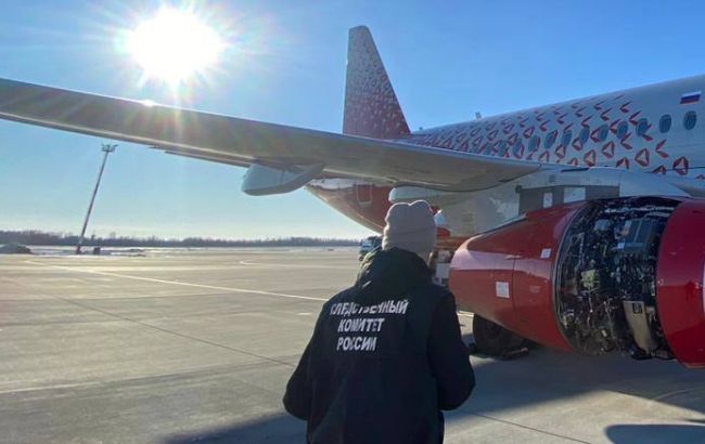 Зривало обшивку і деталі двигуна: у РФ посадили «суперджет», що розвалювався на льоту_691888eb00cfd.jpeg