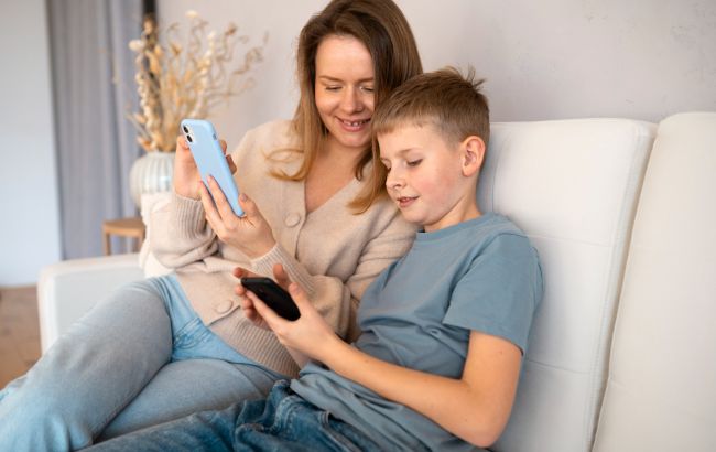 Квитки на дитячу залізницю тепер продають онлайн: як купити і що з розкладом_6942d4ff5644d.jpeg