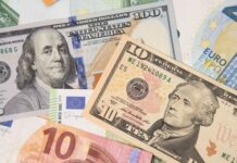 НБУ знизив курс долара на 2 копійки