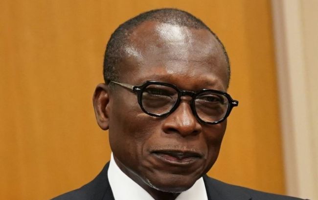 Перевороту не було? У Беніні заявили про придушення заколоту «лояльною армією»_6935a60200e74.jpeg