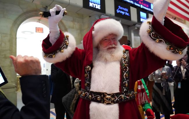 Уже 70 років на радарах: військові США та Канади знову стежили за різдвяним турне Санти_694cb851974c1.jpeg