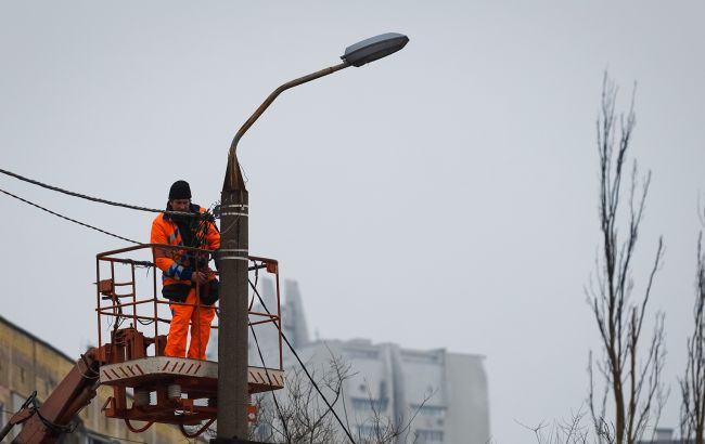 В шести областях перебої зі світлом, по всій Україні буде більше відключень_6933e3feb2e56.jpeg
