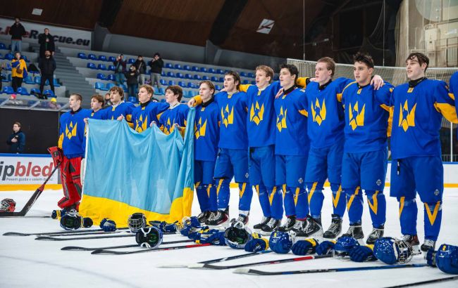 Вперше за 13 років. Україна з перемоги стартувала на молодіжному ЧС з хокею (відео)_69368706208d1.jpeg