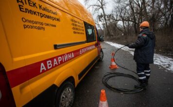 10 сантиметрів льоду: ДТЕК показав причину блекауту на Одещині (фото)