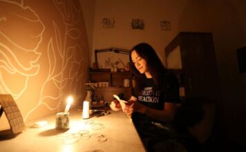 Як вимикатимуть світло у Києві 8 січня: з’явилися графіки