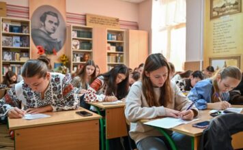 Канікули продовжать? Хто має ухвалити рішення щодо шкіл Києва