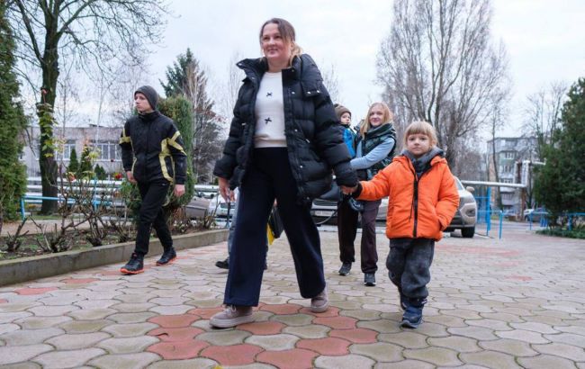 Примусову евакуацію оголосили в 58 населених пунктах: про які області йдеться_69585d83213fa.jpeg