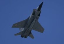 Росія підняла у небо МіГ-31К: є загроза пуску «Кинджалів»