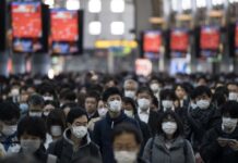 У Китаї придумали нові податки, щоб стимулювати народжуваність у країні, — Reuters