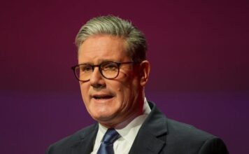 Відворот від США? Стармер зустрівся із Сі Цзіньпіном