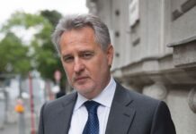 Зеленський продовжив санкції проти Фірташа і соратника Медведчука